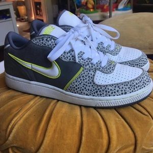 Nike zoom infiltrators